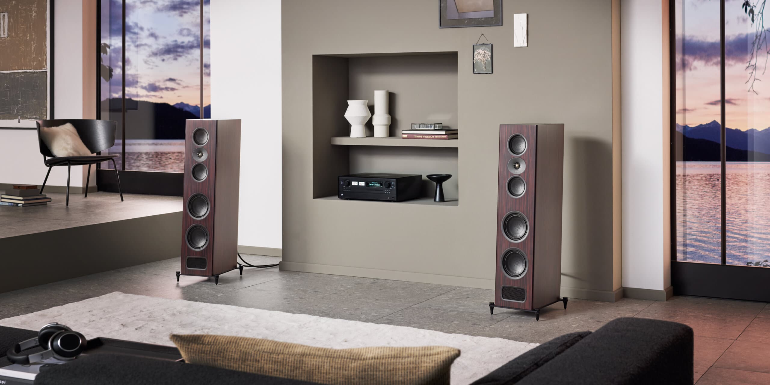 Criterion S 240 - view 1